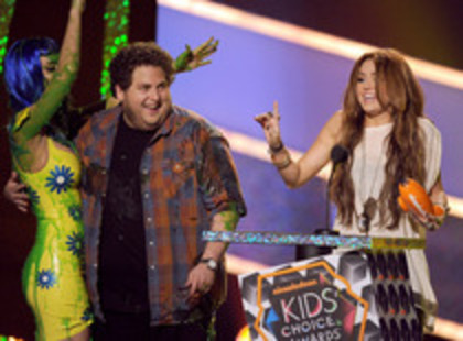 3 - 23rd Annual Kids Choice Awards March 27th 2010 Accepting Best Actress