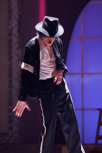 MichaelJackson2001 - michael jackson