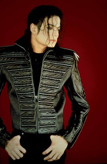Michael-JacksonIn-Shinning-Black-Leather-Jacket-Style - michael jackson