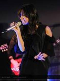 11 - Demy in CONCERT at London