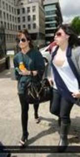 21 - Demy Lovato for a walk in London