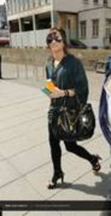 26 - Demy Lovato for a walk in London