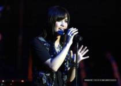 4 - Demy Lovato in CONCERT in Atlantis