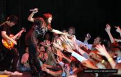 6 - Demy Lovato in CONCERT in Atlantis