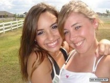 23 - Demz and her friend Marissa