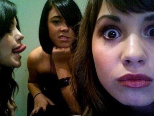demi (11)