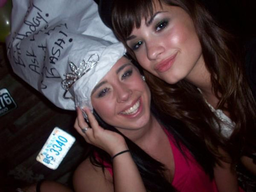 demi (21)