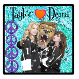 img-set - Demi and her bffs