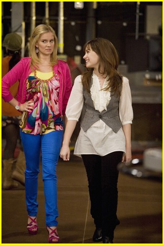 Sonny-and-Tawni-demi-lovato-and-tiffany-thornton-5825421-335-500 Sonny-and-Tawni-demi-lovato-and-tiffany-thornton-5825421-335-500