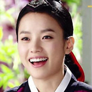 28666_113322805369777_111816285520429_89900_7936483_n - Dong-yi