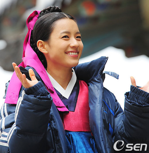 28866_118173211551403_111816285520429_106899_5259197_n - Dong-yi