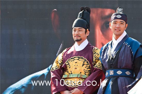 photo113309 - Regele Sukjong