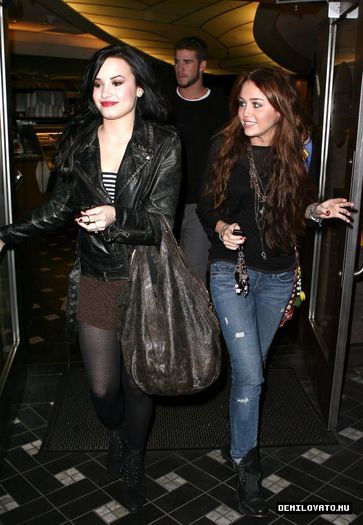 12 - Demi Lovato Having Dinner with Miley in Studio City 2010 February 2