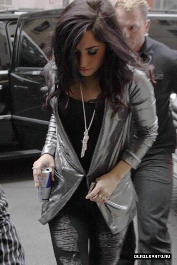 9 - Demi Lovato Leaving her Hotel in NYC 2010 May 19