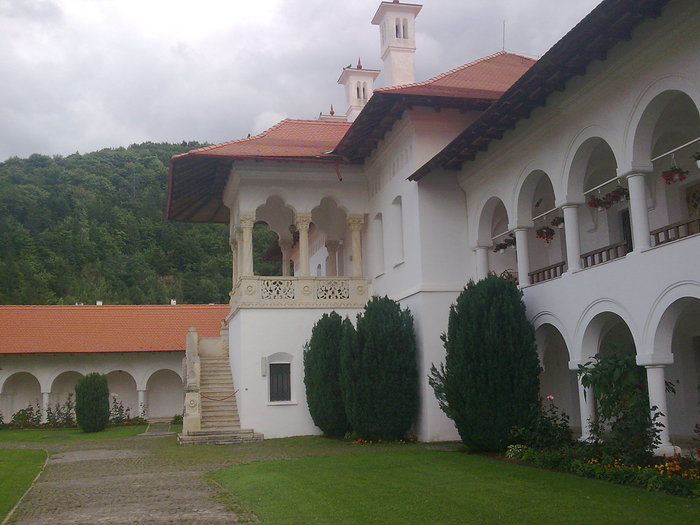 Manastirea Brancoveanu - Manastirea Brancoveanu - Sambata de Sus
