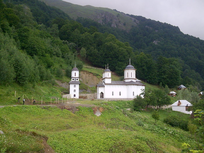Manastirea Patrunsa - Manastirea Patrunsa - Valcea