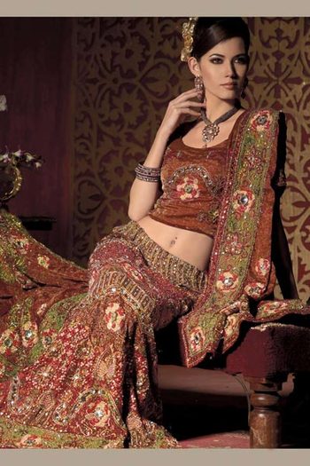 9 - Bridal lengha-rochia de mireasa a femeilor din India