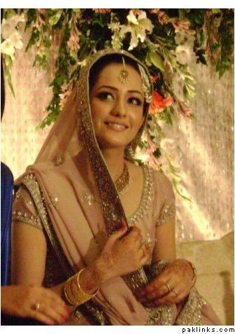 12 - Bridal lengha-rochia de mireasa a femeilor din India