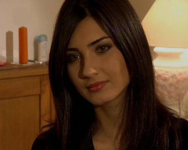 Tuba Buyukustun (3) - x - Tuba Buyukustun