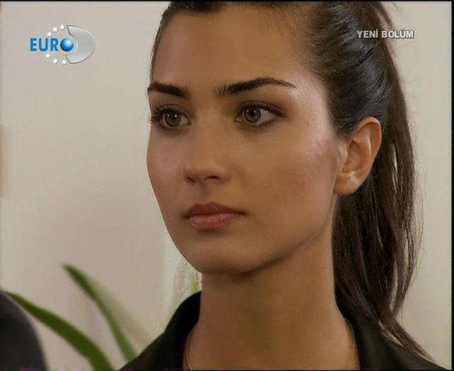 Tuba Buyukustun (16) - x - Tuba Buyukustun