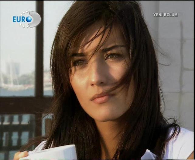 Tuba Buyukustun (37) - x - Tuba Buyukustun