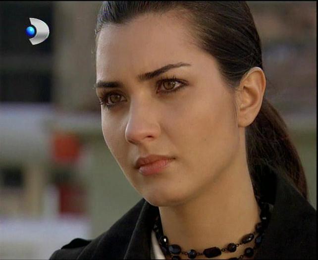 Tuba Buyukustun (40) - x - Tuba Buyukustun