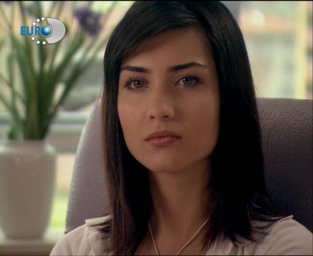 Tuba Buyukustun (8) - x - Tuba Buyukustun