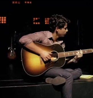 NICK_JONAS_ANGEL (100)