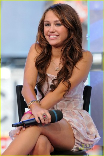 mileycyrusviptrl04ps2 - Miley And Hannah