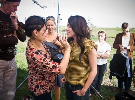 13ez9 - Miley And Hannah