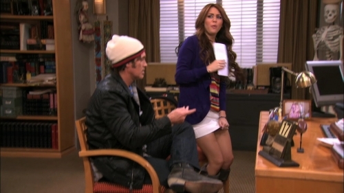 normal_hannah_montana_to_the_principal_s_office_hd_m4v_000370995