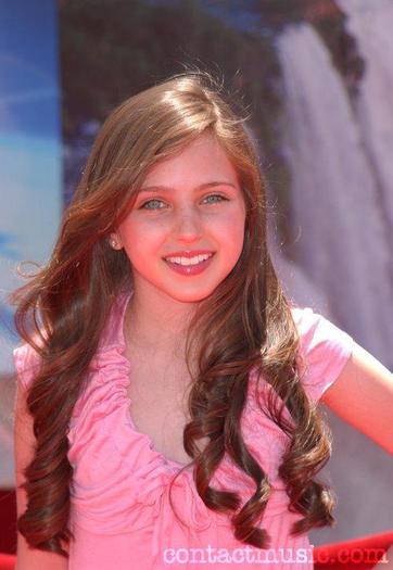 ryan_newman_2376833