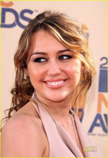 2cnxgnn - Miley Cyrus MTV Movie Awards 2009