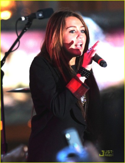 adcnjs - Miley Cyrus Rocks with Mitchel Musso