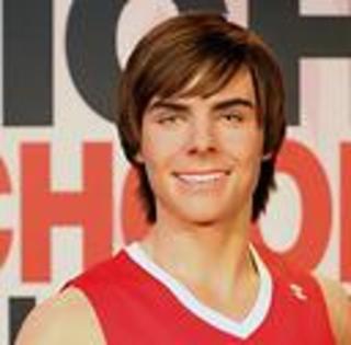 tsCA2XD3PN - ZAC EFRON