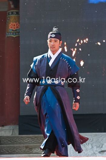 photo113308 - Chun-Soo