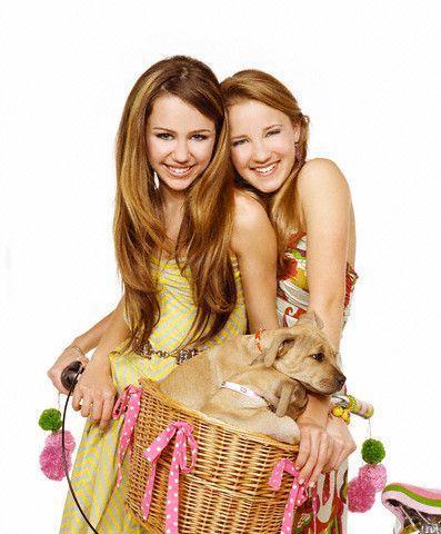 Miley Cyrus and Emily Osmet - poze miley cyrus rare