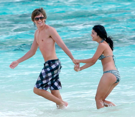 06sf0 - Vacation with Zac Efron in Turks and Caicos