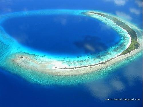 pawan-9866-Maldive-Islands-pearls-Indian-Ocean-vacation-tourism-Island-Sailors-Kuludhufushi-port-Hit