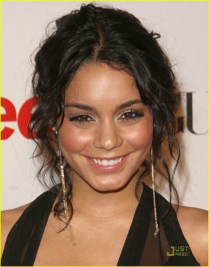 vanessahudgensyoungholljn9 - Vanessa Hudgens Teen Vogue Young Hollywood Party 2008