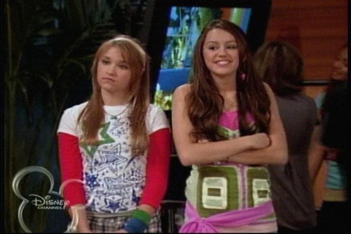2-18-That-s-What-Friends-Are-For-hannah-montana-3169747-720-480[1] - Hannah Montana 2 Screenscaps