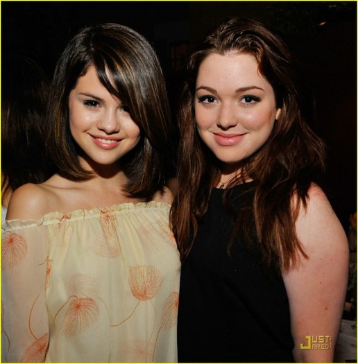 s4t4kn - Selena Gomez and Jennifer Stone are Congo Cute