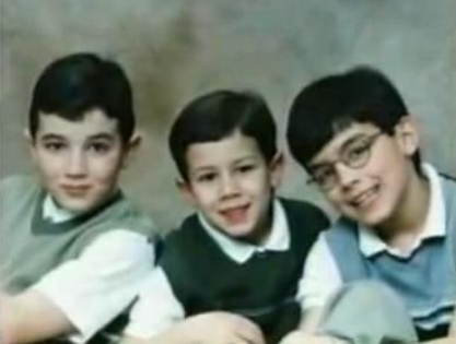screenshot.9 - Jonas Brothers cand erau mici