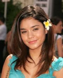 images (7) - Vanessa Hudgens