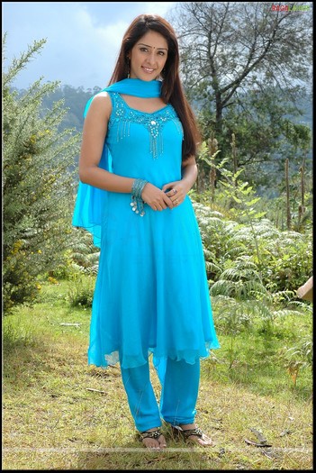 sameeksha152 - Z A A R A Pyaar Ki Saugat Sameeksha Nice Dressed In Blue Picture Gallery