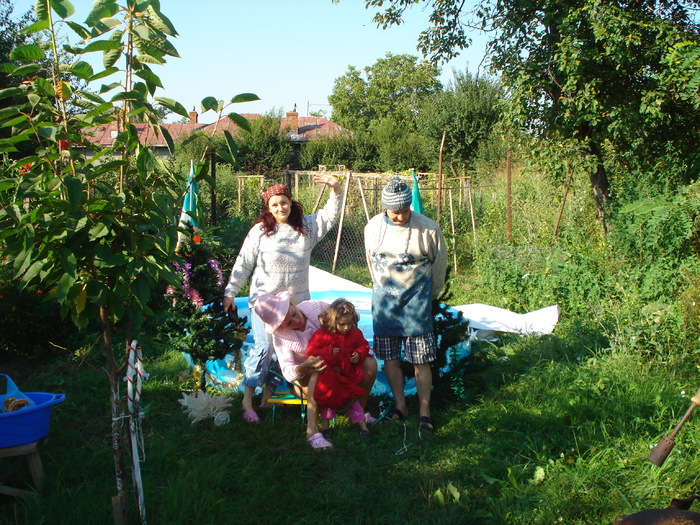 AICI SUNTEM!! - CRACIUN IN AUGUST