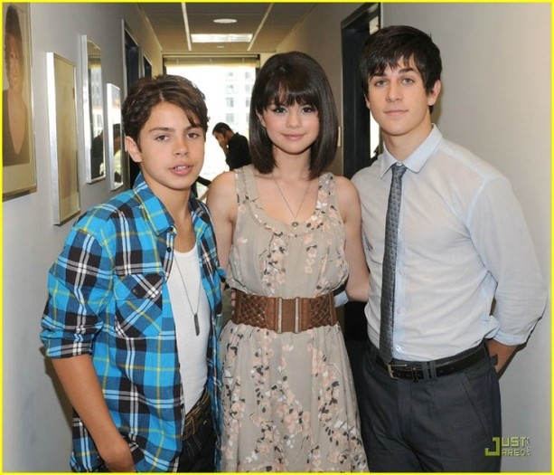 2cfrvau - Selena Gomez Emmy Nomination Is An Honor