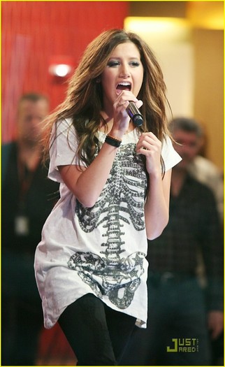 2s9dkdj - Ashley Tisdale Good Morning America