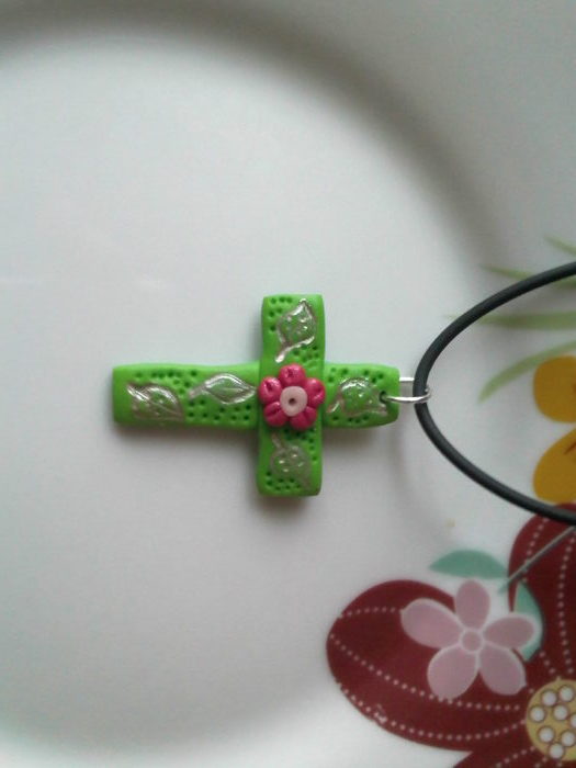 NR.31 CRUCIULITA FIMO PRET 9 LEI