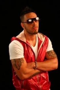 alex1 - Celebritati
